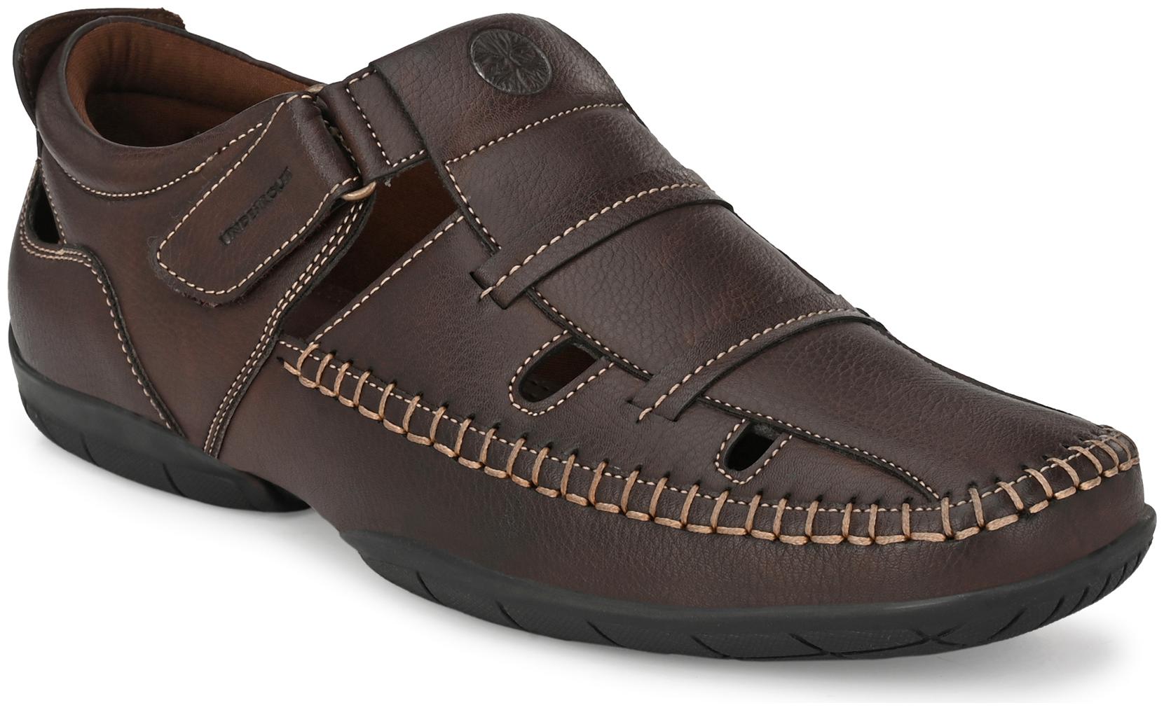

UNDERROUTE Men Brown Sandals