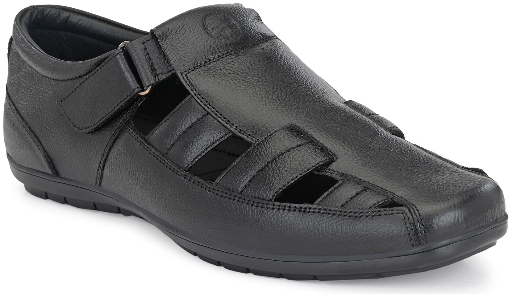 

UNDERROUTE Men Black Sandals