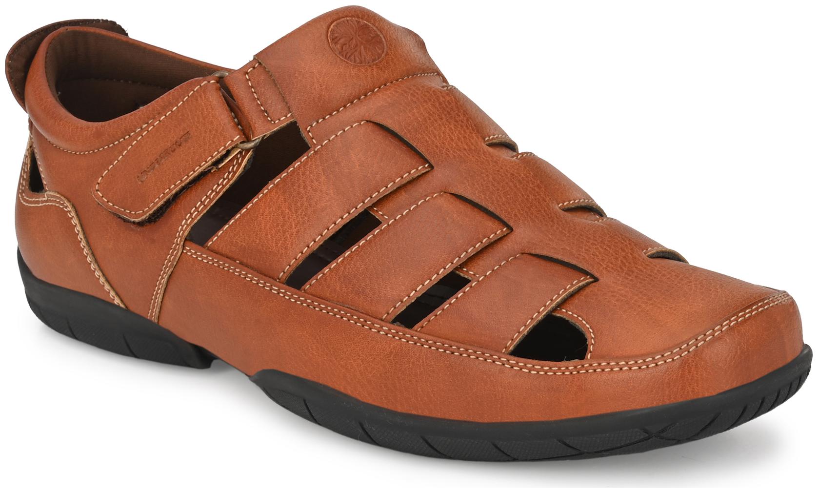 

UNDERROUTE Men Tan Sandals