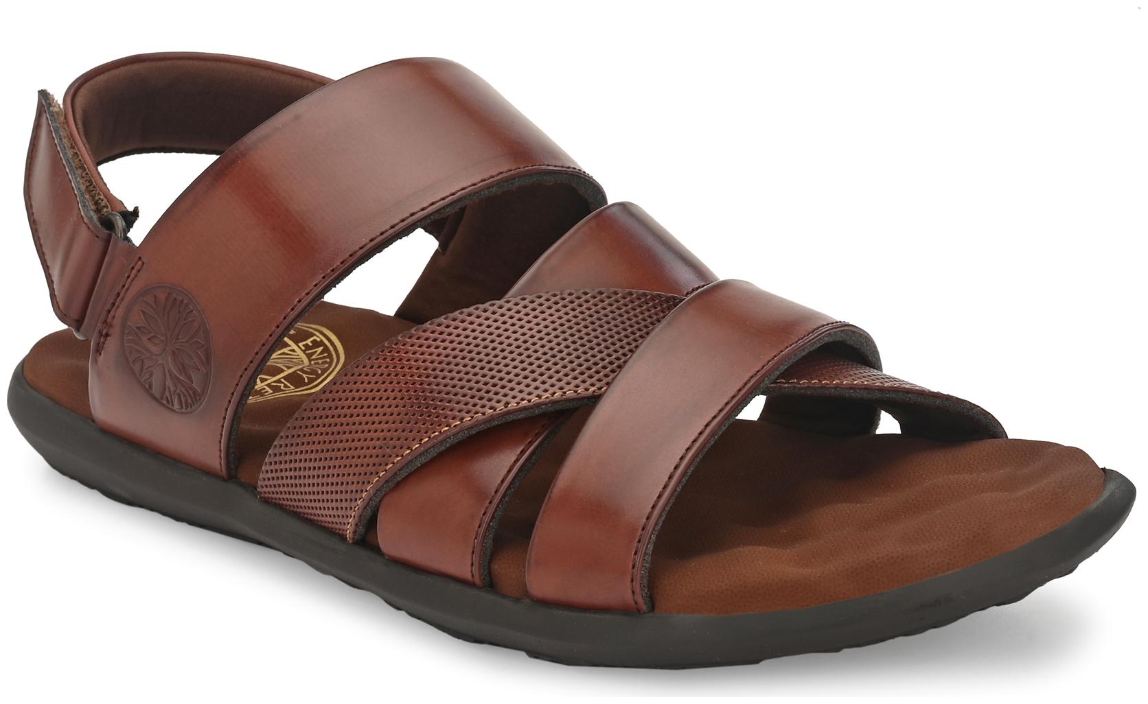 

UNDERROUTE Men Maroon Sandals