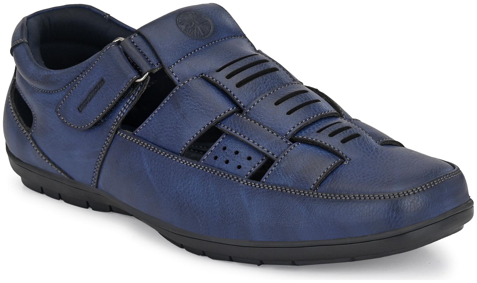 

UNDERROUTE Men Navy Blue Sandals