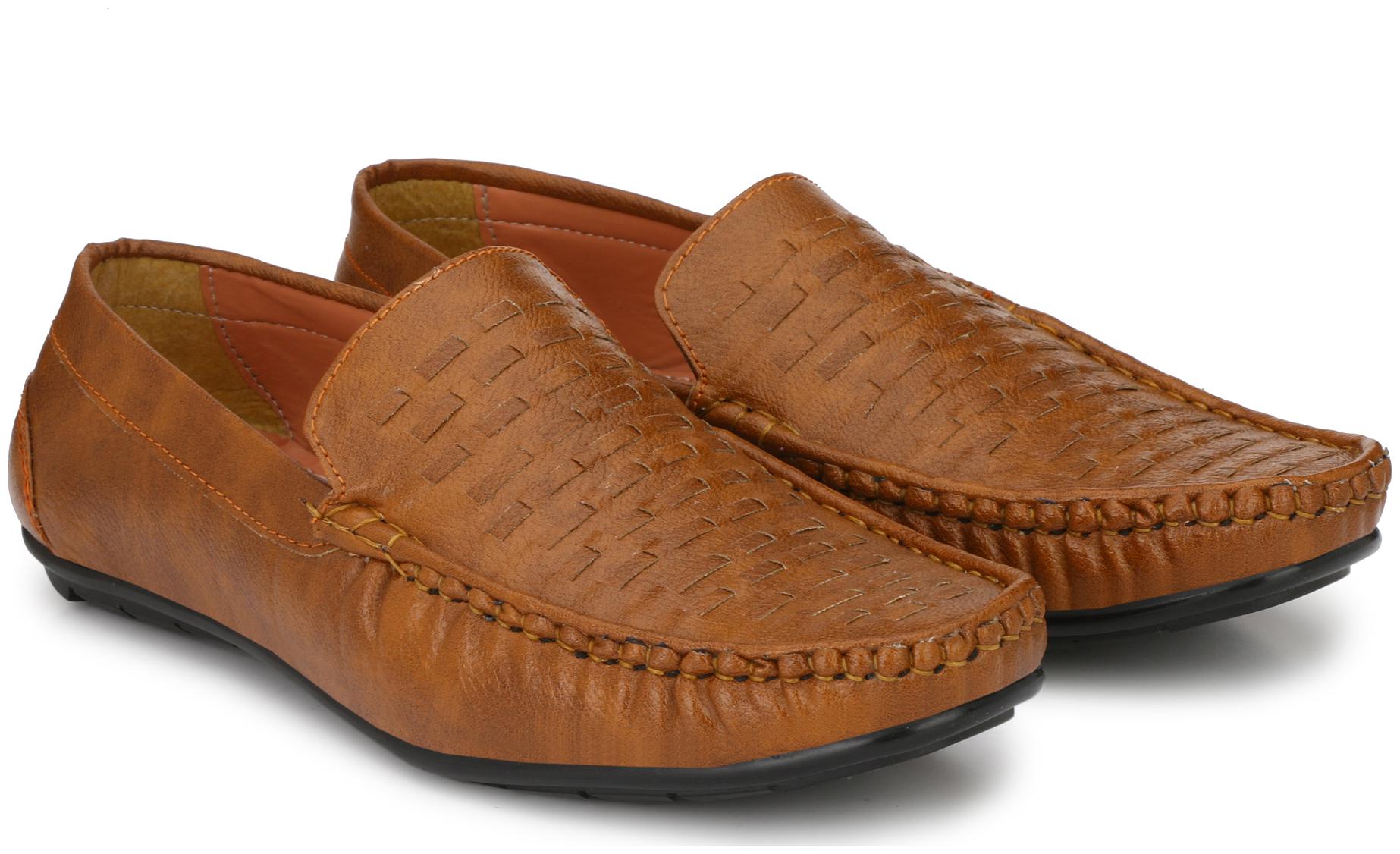 

UPANAH Men Tan Loafers