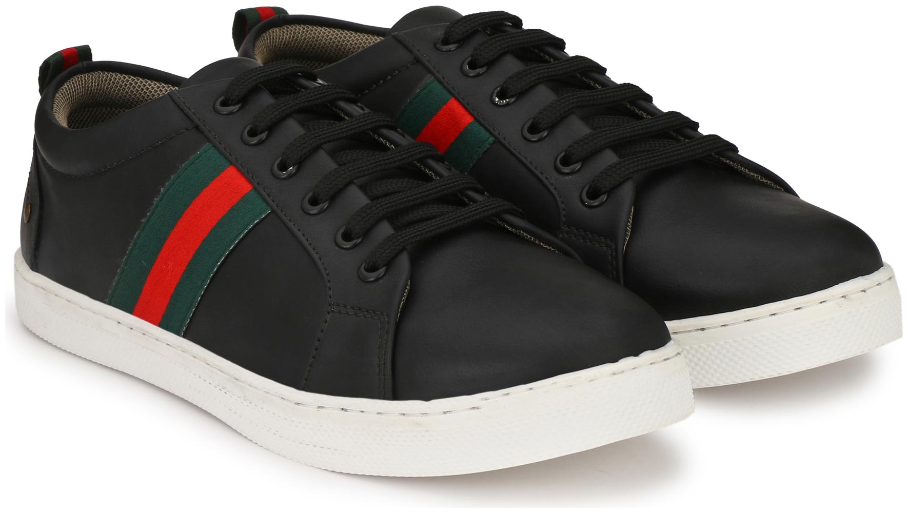 

UPANAH Men Black Sneakers