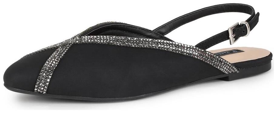 

Van Heusen Women Black Sandals