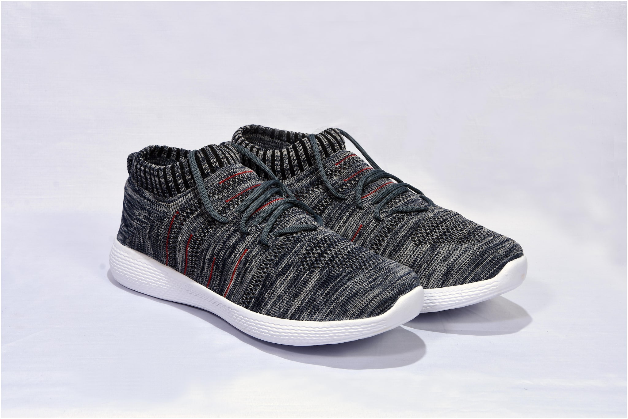 

vasaca Men Running Shoes ( Grey )