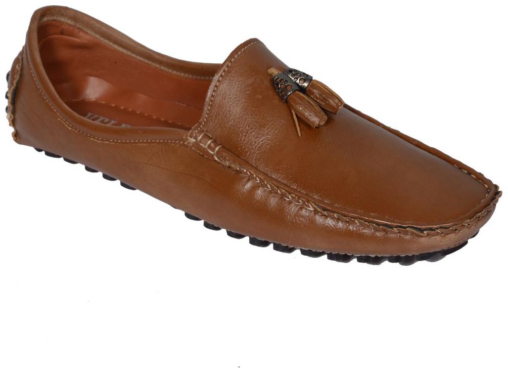 

Veletan Men Brown Loafers