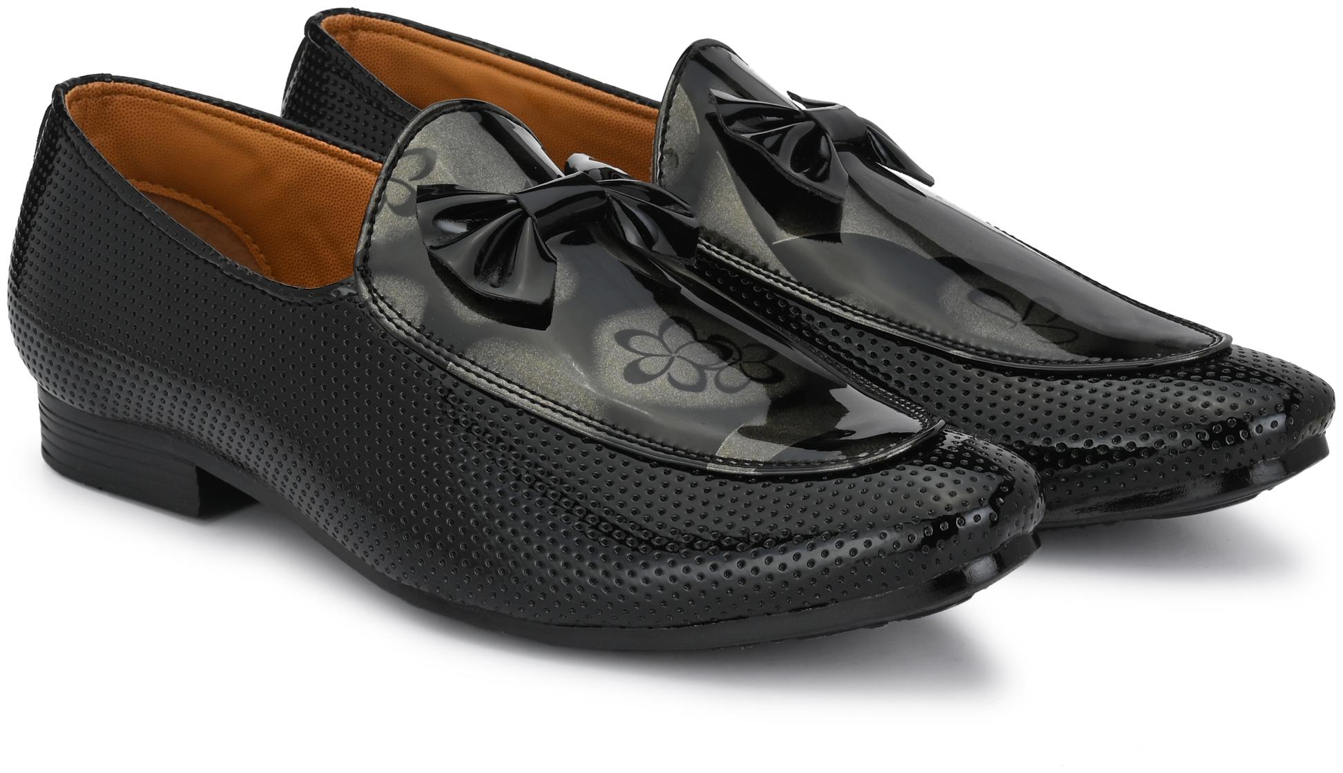 

VELLINTO Men Black Loafers - PARTY WEAR PATENT LEATHER SHOES FOR MEN - ART CA122BLK 6