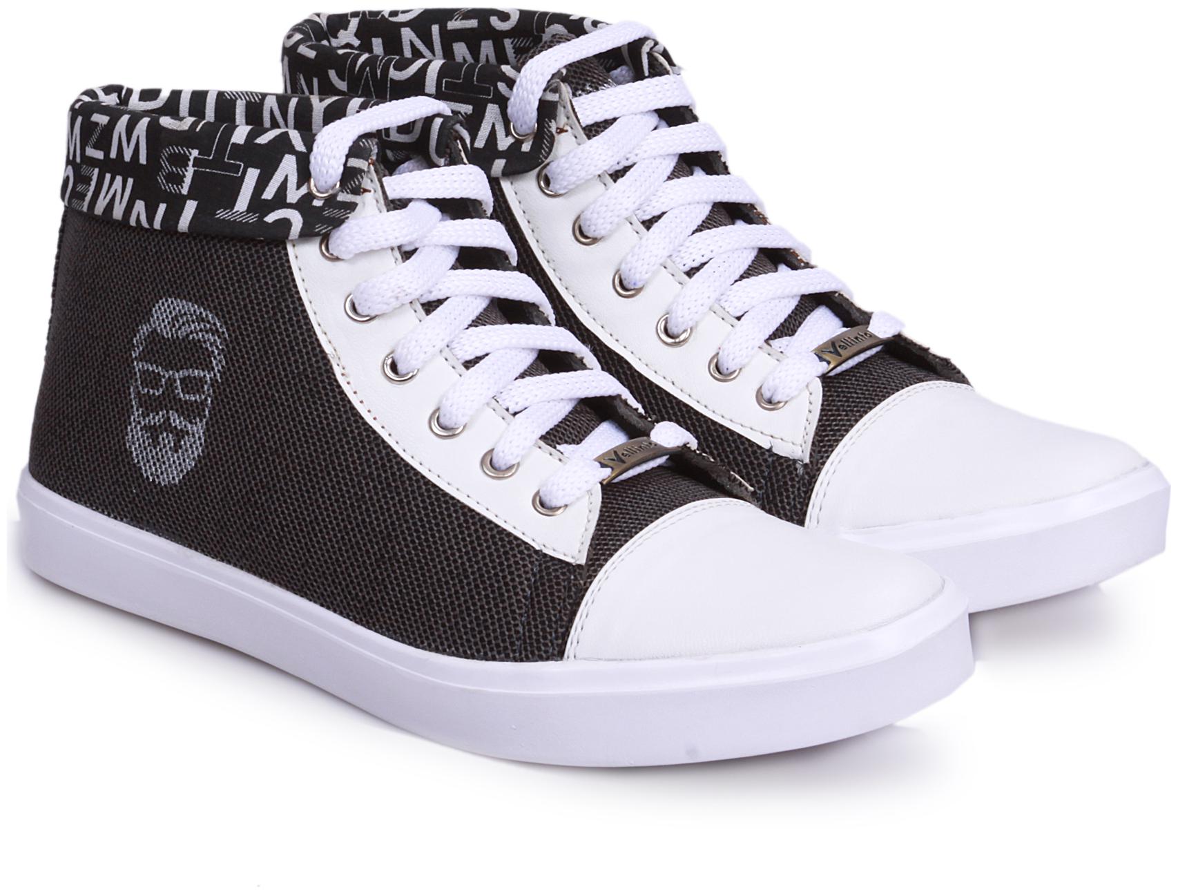 

VELLINTO Men Black Sneakers