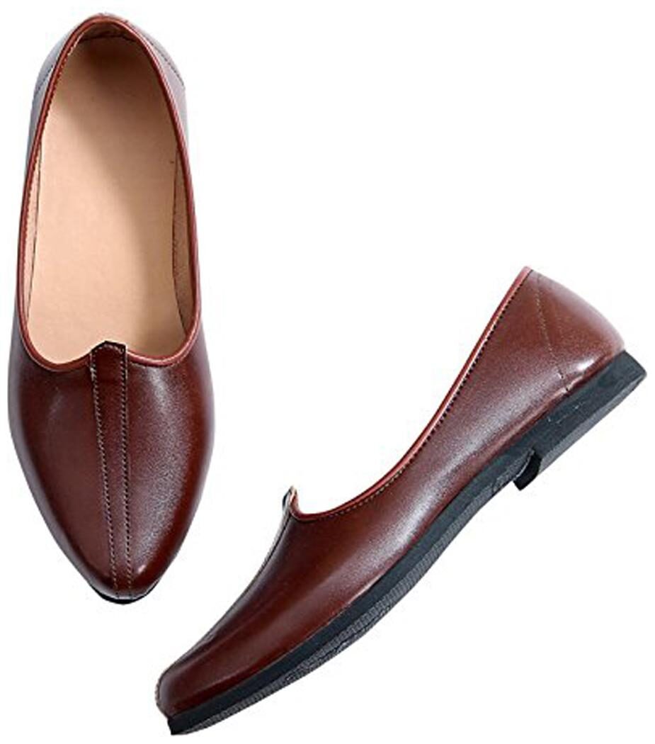 

Vitoria Men Brown Jutti