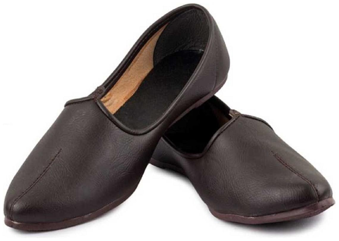 

Xprospo Men s Brown Jalsa Juttis