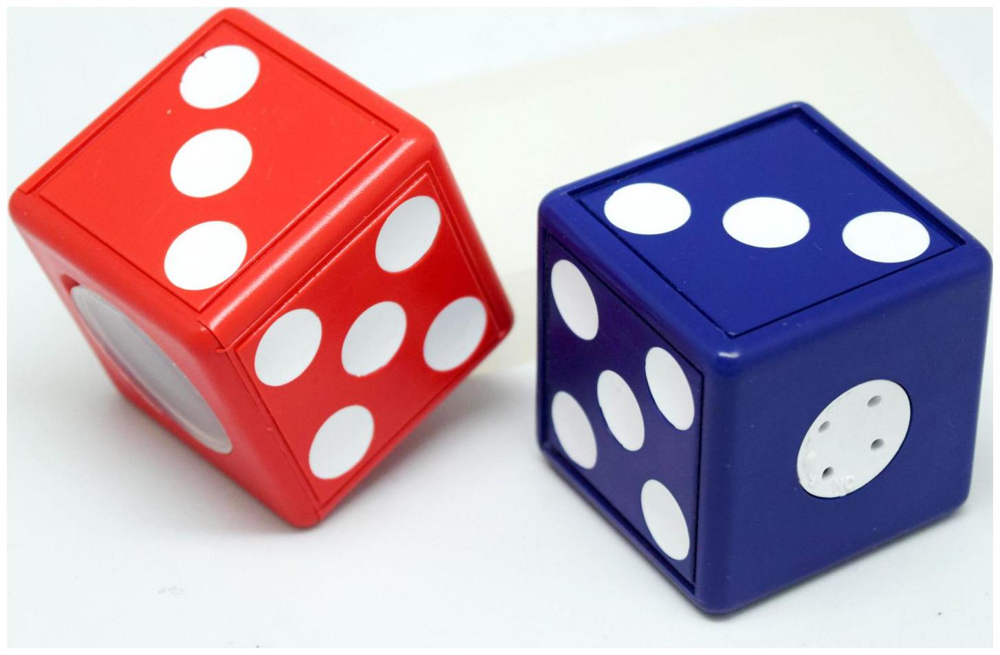 

Aryshaa Dice Shaped Salt and Pepper Shaker Seasoning Set of 2 - Color May Vary