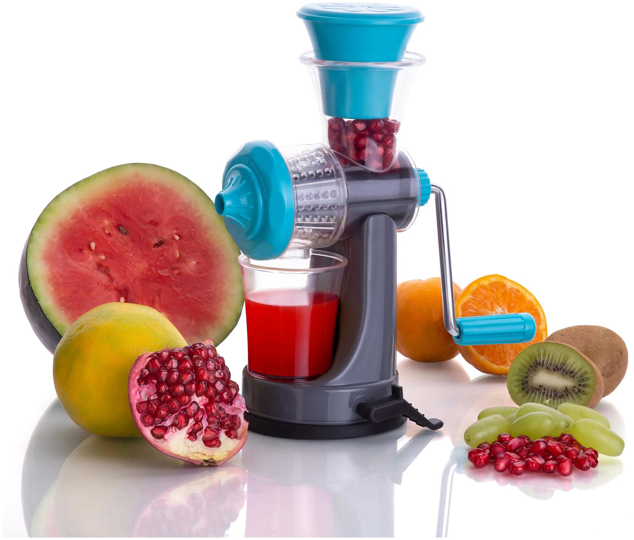 

Avsar Small Light Blue Manual Juicer