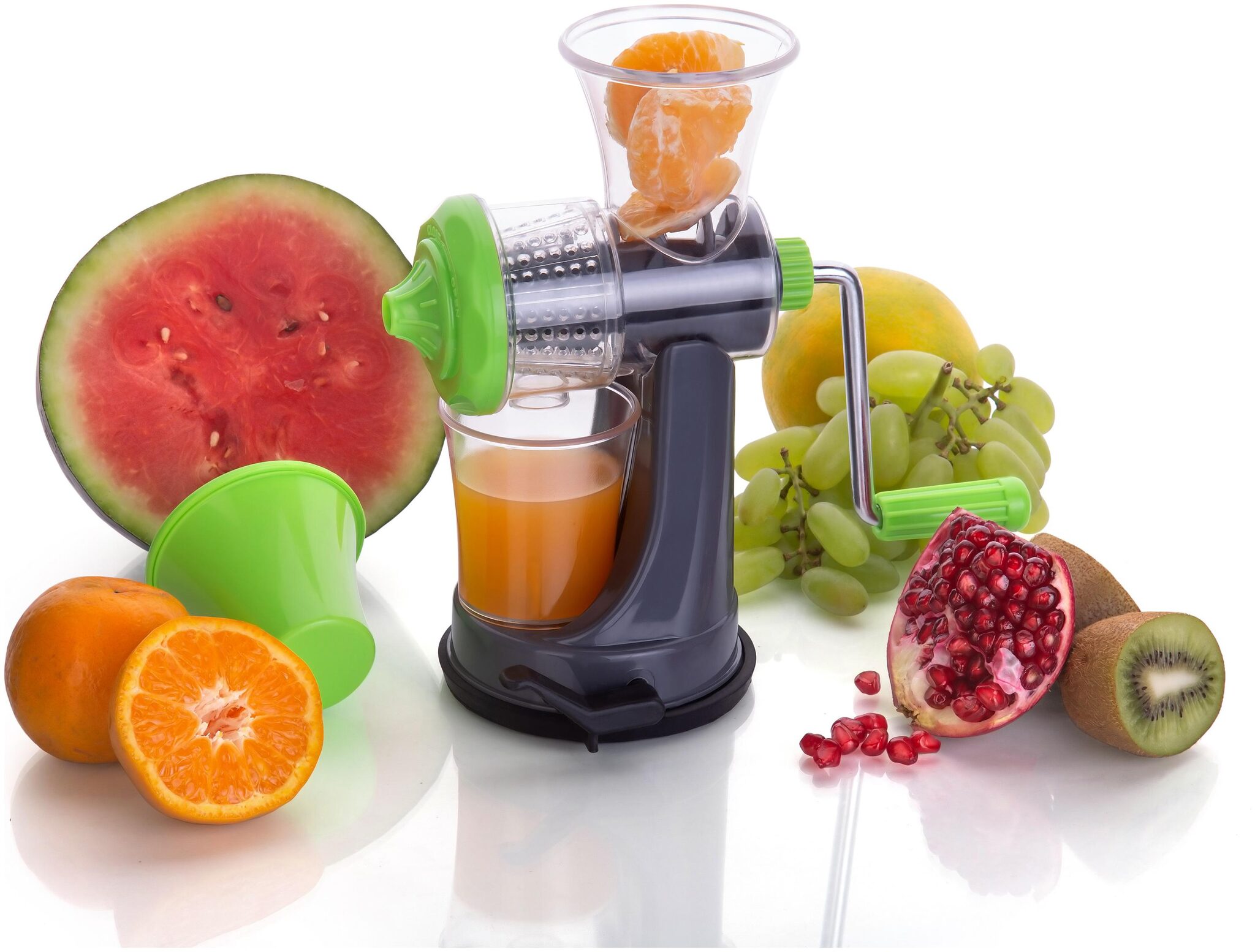 

Avsar Small Green Manual Juicer