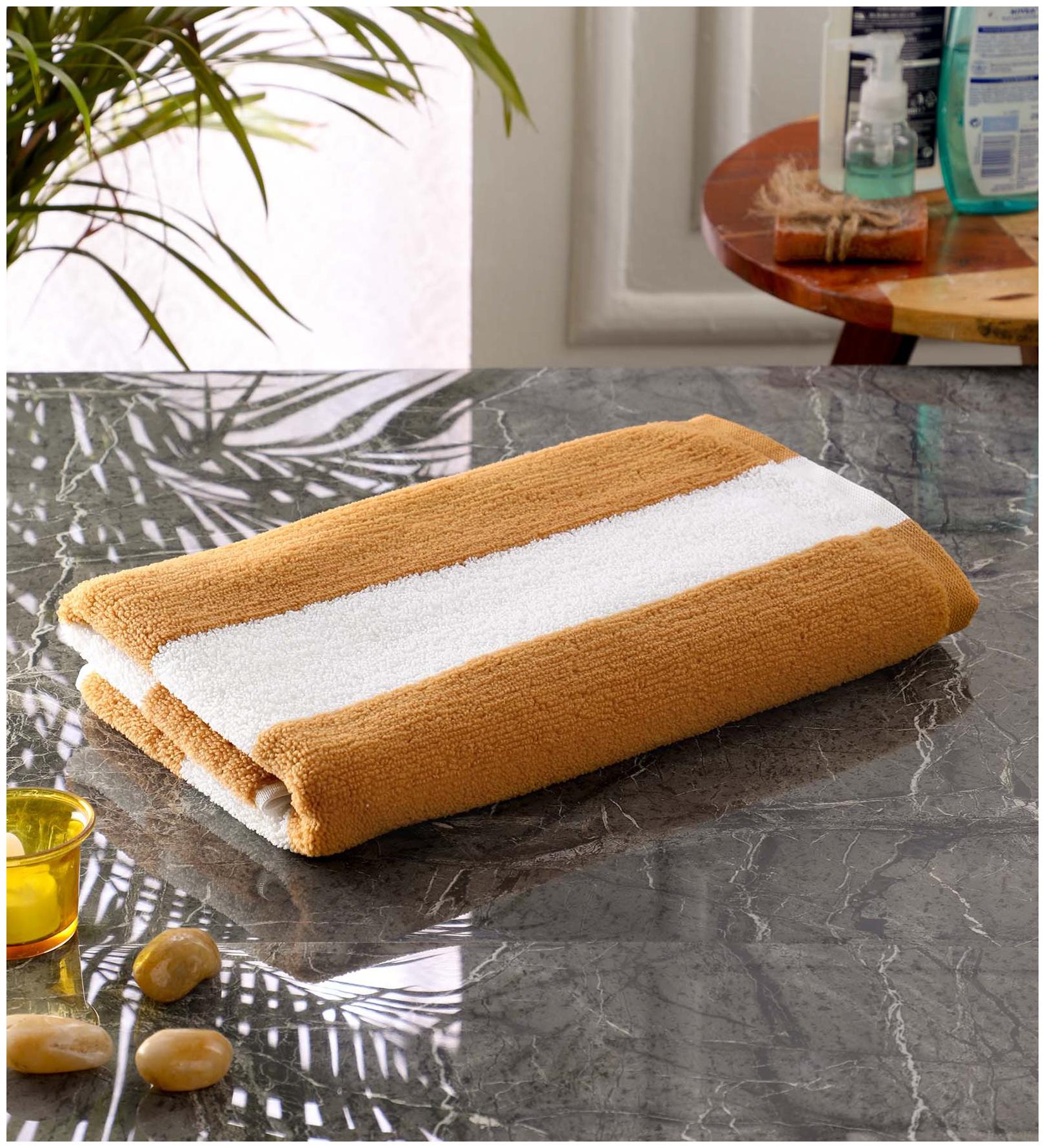 

BATHE SOAK 250 GSM Microfiber Bath towel ( 1 piece Brown )