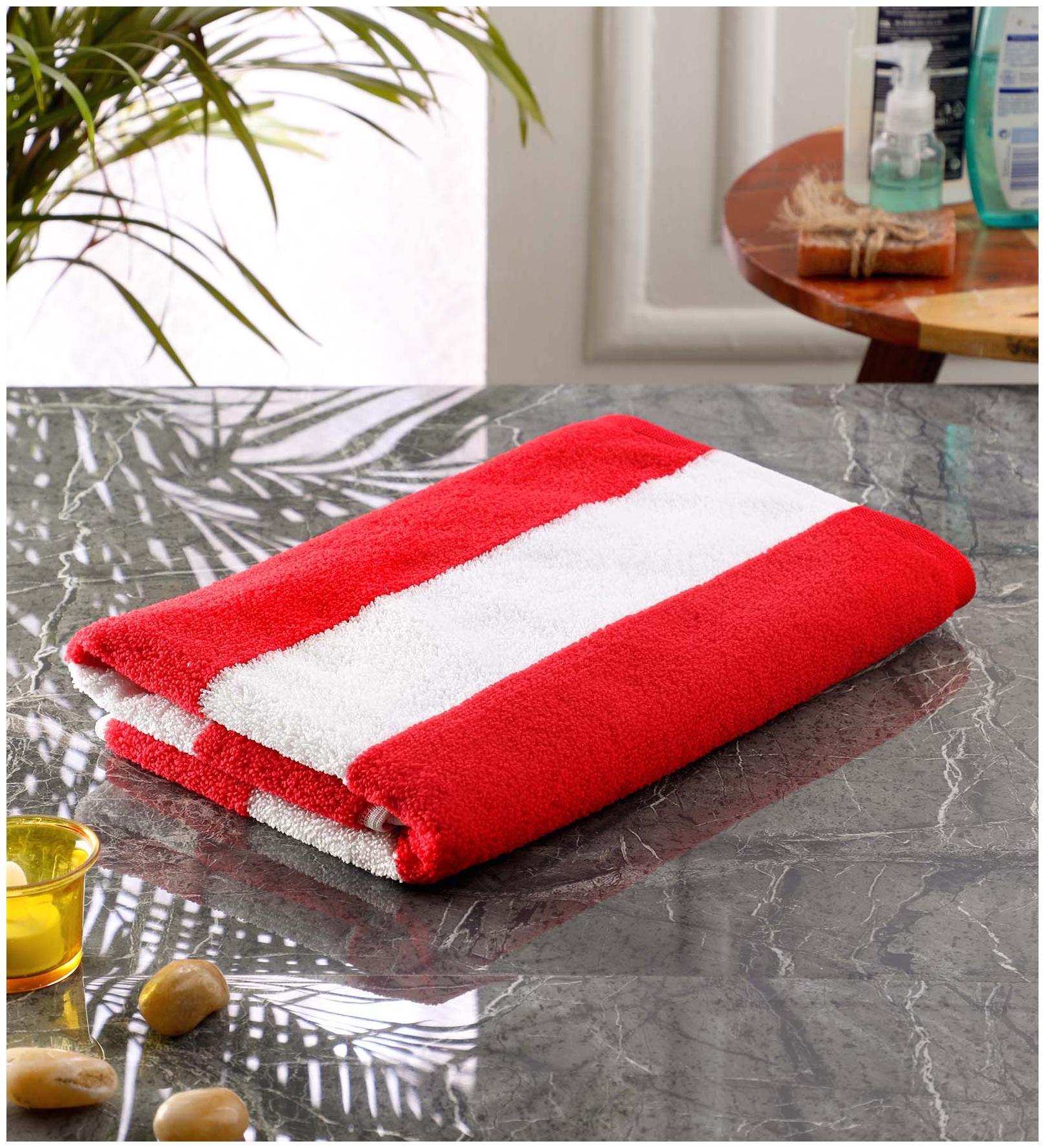 

BATHE SOAK 250 GSM Microfiber Bath towel ( 1 piece Red )
