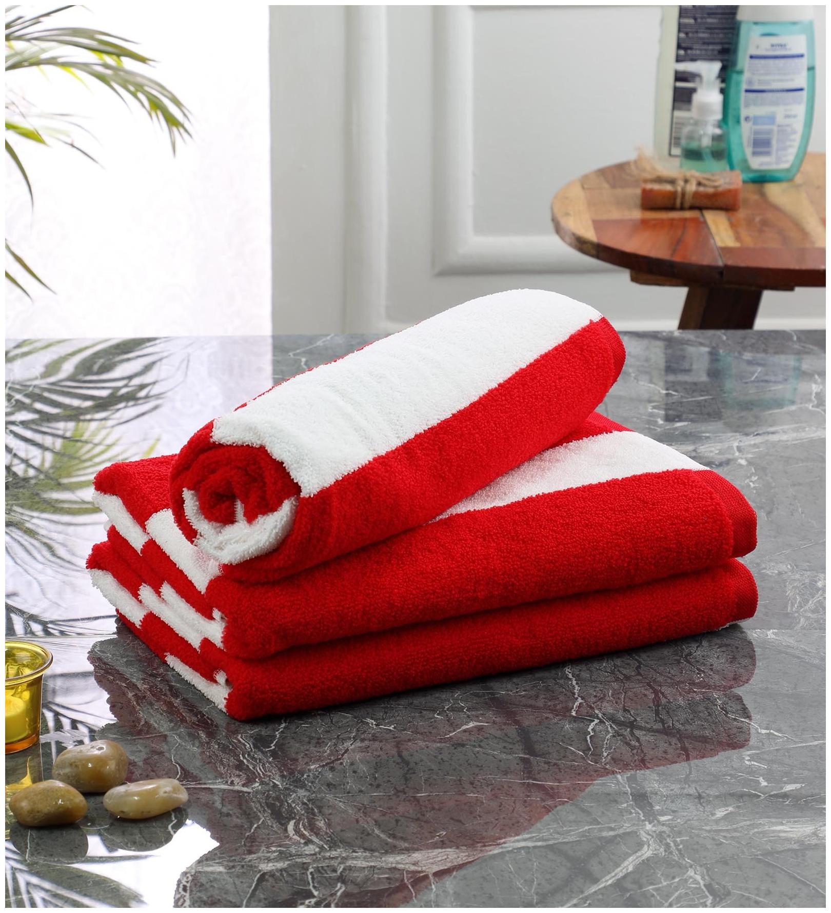 

BATHE SOAK 250 GSM Microfiber Bath towel ( 3 pieces Red )