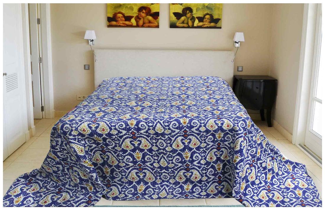 

Bedcover Printed kantha