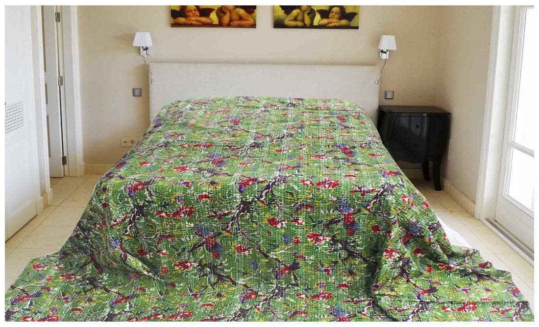 

Bedcover Printed kantha
