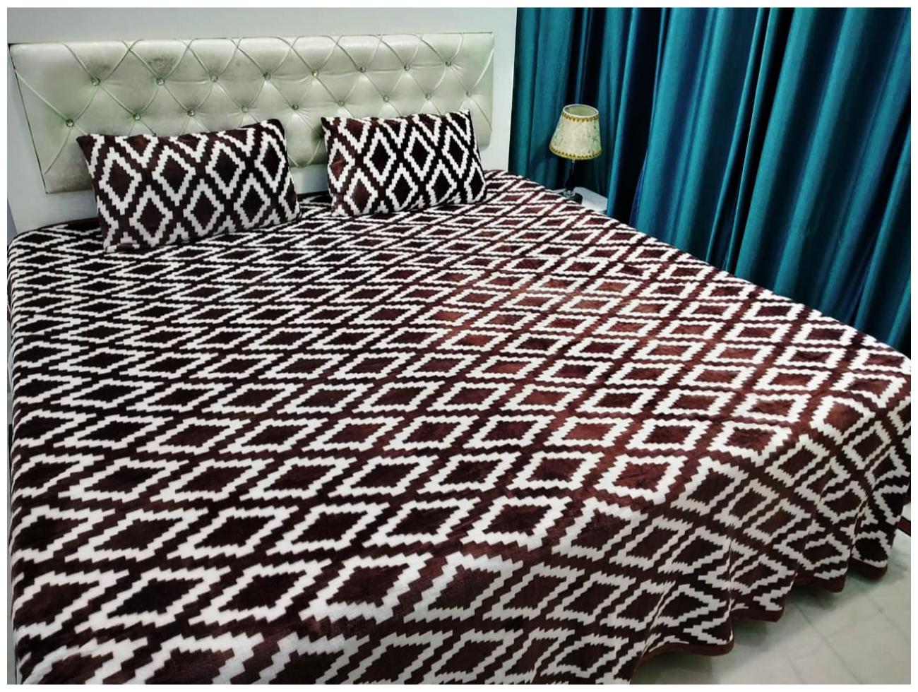 

Byloom Velvet Floral Double Size Bedsheet 250 TC ( 1 Bedsheet With 2 Pillow Covers Brown )