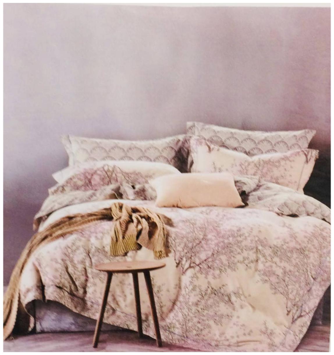 

Byloom Cotton Abstract Double Size Bedsheet 110 TC ( 1 Bedsheet With 2 Pillow Covers Brown )
