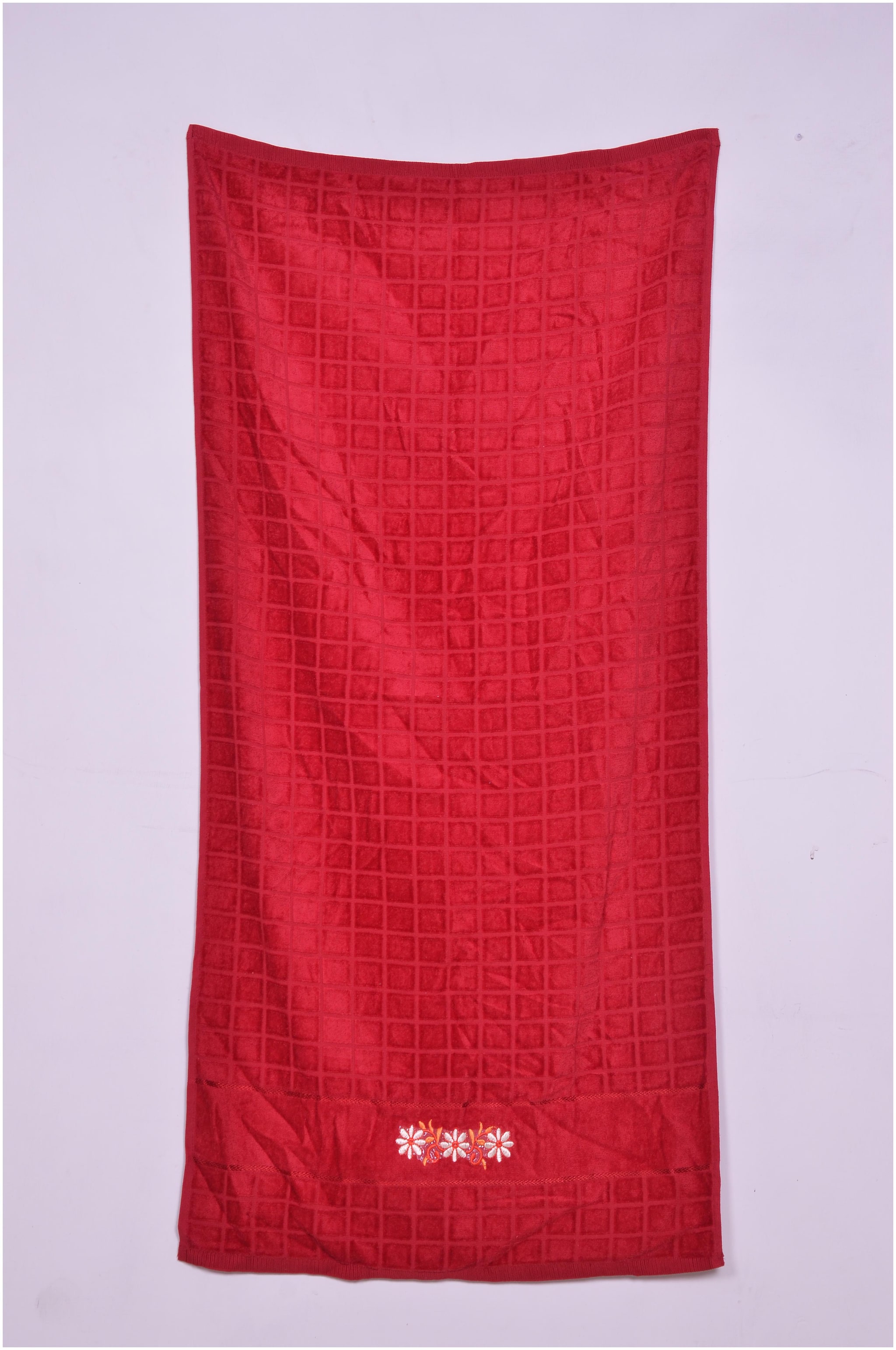 

Blissful House 320 GSM Velvet Bath towel ( 2 pieces Maroon )