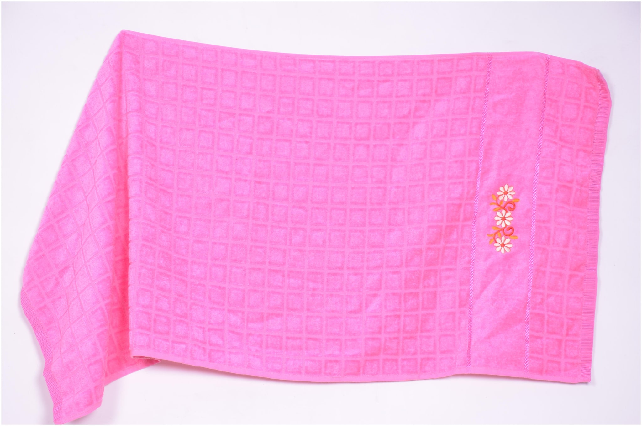 

Blissful House 320 GSM Velvet Bath towel ( 2 pieces Pink )