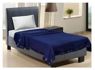 Bombay Dyeing Single size All season fleece blanket