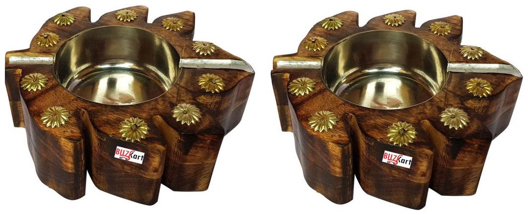 

BuzyKart Wooden Antique Look Hand Carved Ashtrays With Leaf Design (Set Of 2)