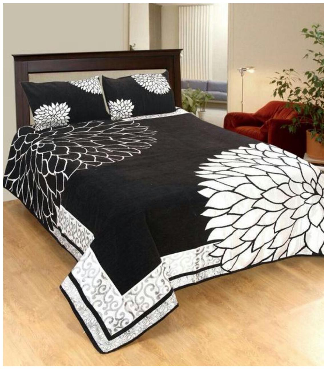 

Byloom Chenille Abstract Double Size Bedsheet 220 TC ( 1 Bedsheet With 2 Pillow Covers Black White )