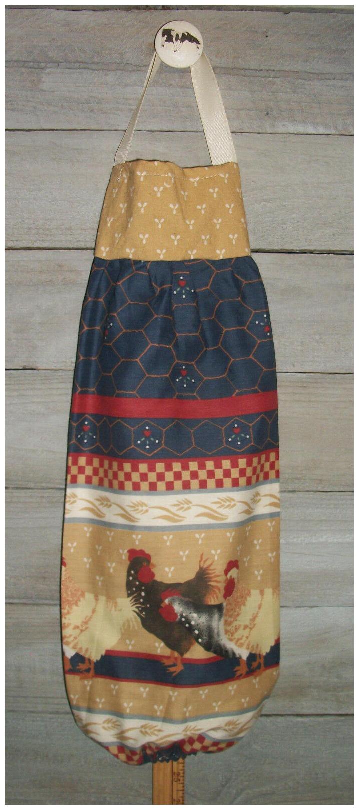 

Chickens Speckled Tan Black Flock Plastic Grocery Bag Rag Sock Holder Organizer