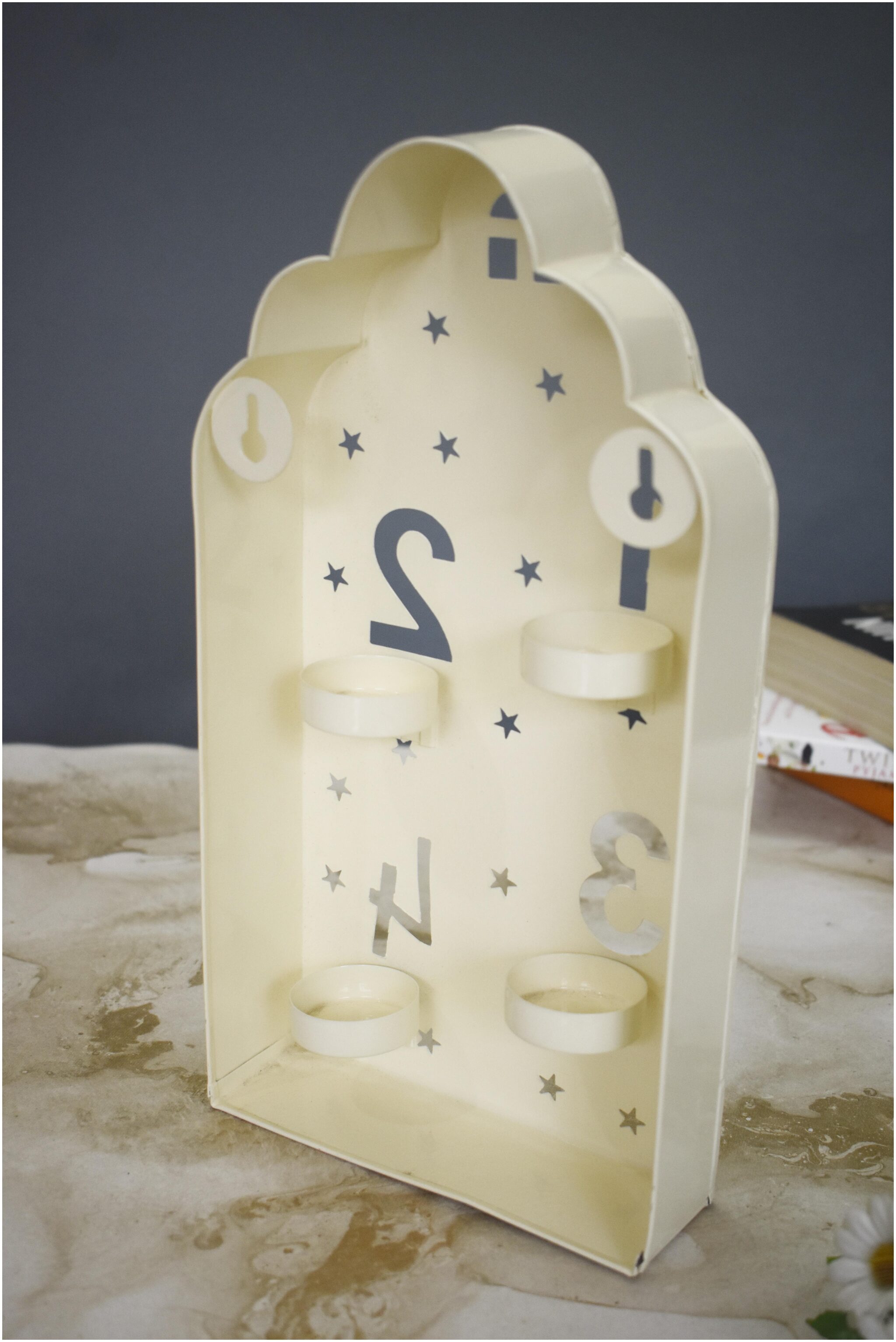 

color Palatte Metal Cream Tea light holder