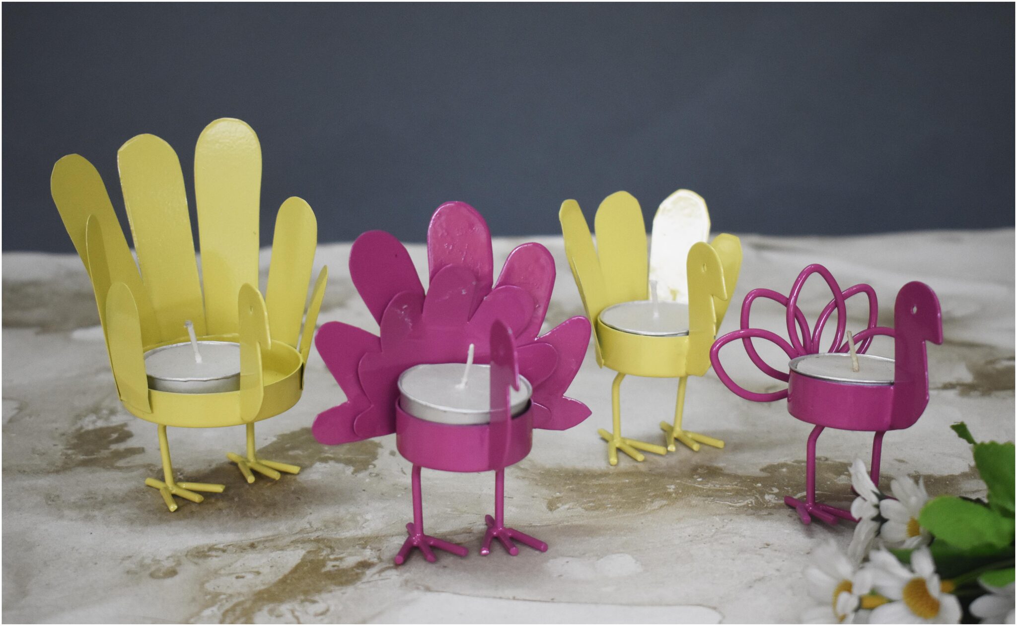 

color Palatte Metal Assorted Tea light holder