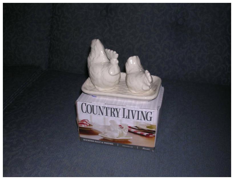 

Country Living Rooster Salt Pepper Shakers W Tray NEW