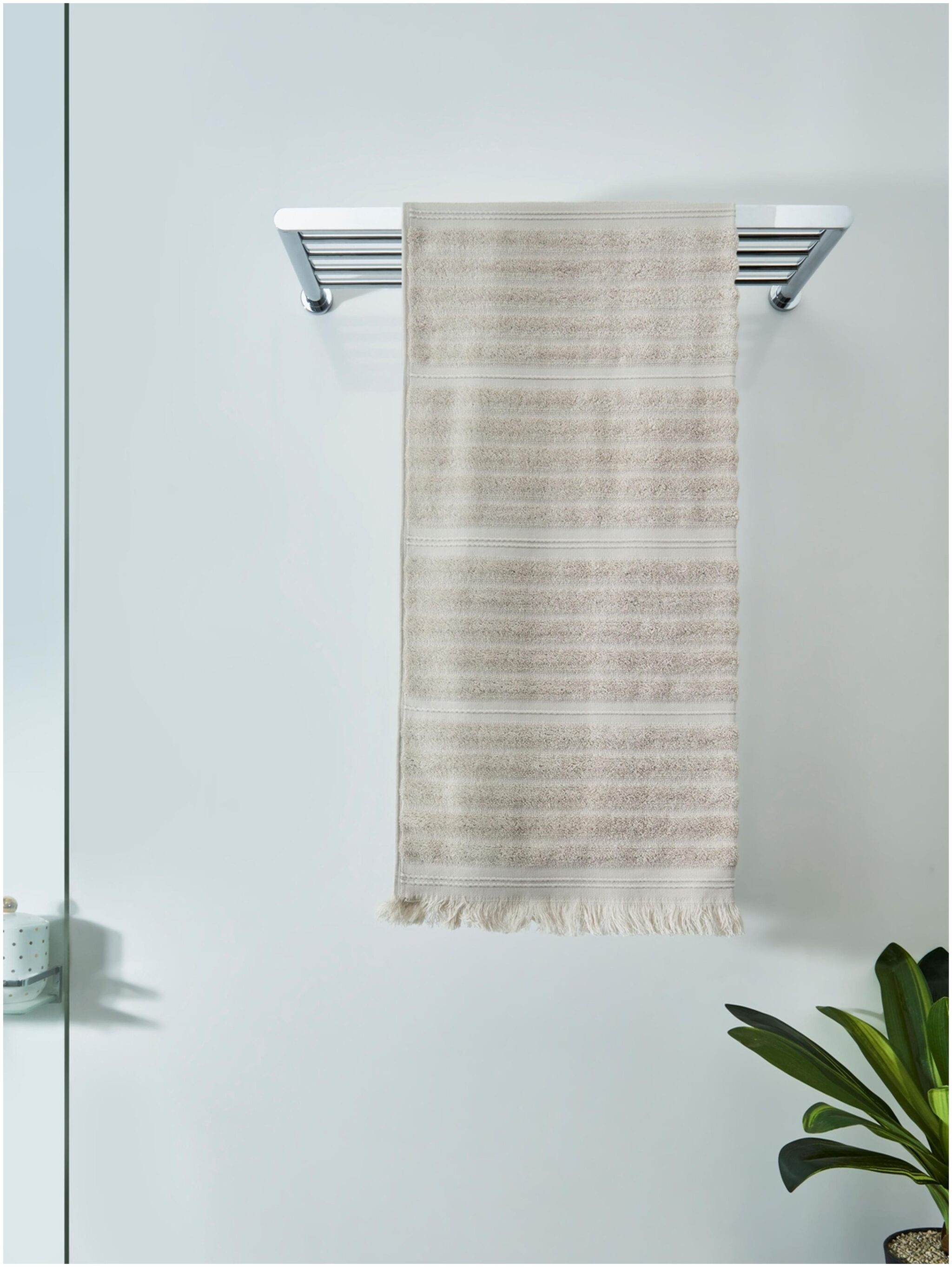 

D Decor Live Beautiful 500 GSM Cotton Bath Towel ( 1 Piece Beige )