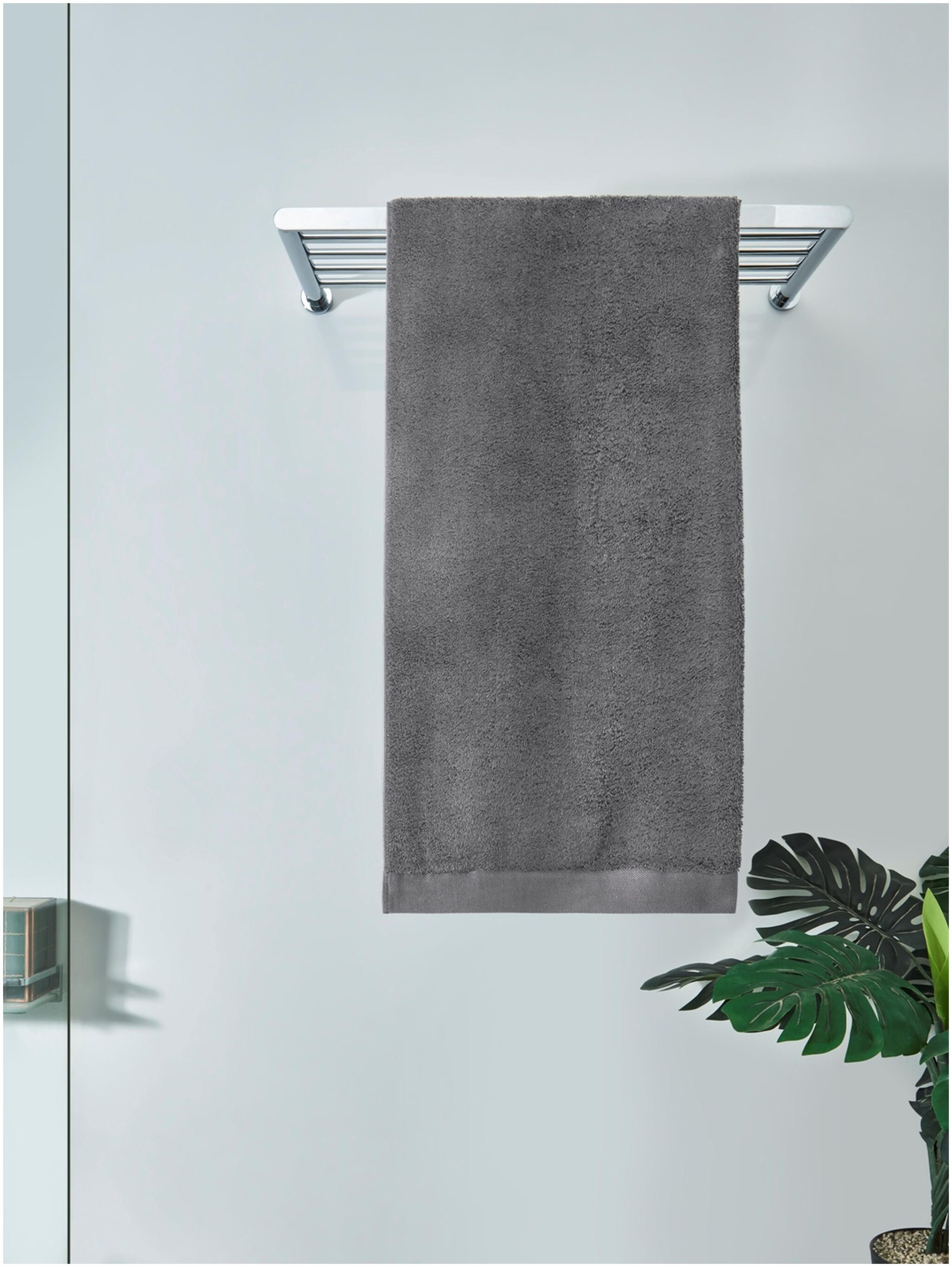 

D Decor Live Beautiful 625 GSM Cotton Bath Towel ( 1 Piece Grey )