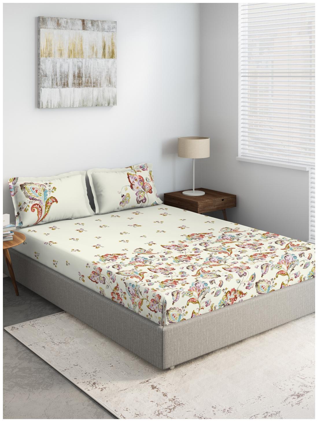 

D Decor Live Beautiful Cotton Geometric Double Size Bedsheet 136 TC ( 1 Bedsheet With 2 Pillow Covers Red )