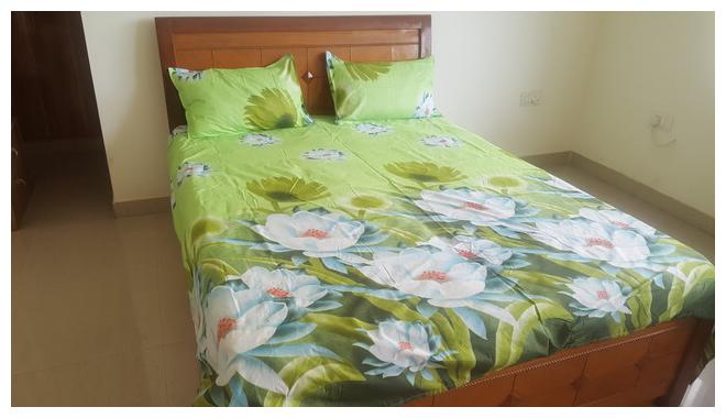 

Decor The Casa Cotton Floral Double Size Bedsheet 120 TC ( 1 Bedsheet With 2 Pillow Covers Green )