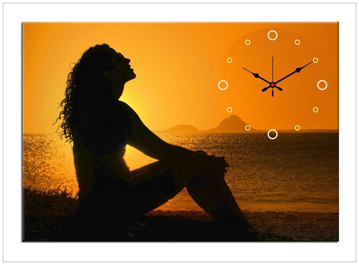 

Design O Vista Wood Canvas Analog Wall clock ( Set of 1 )