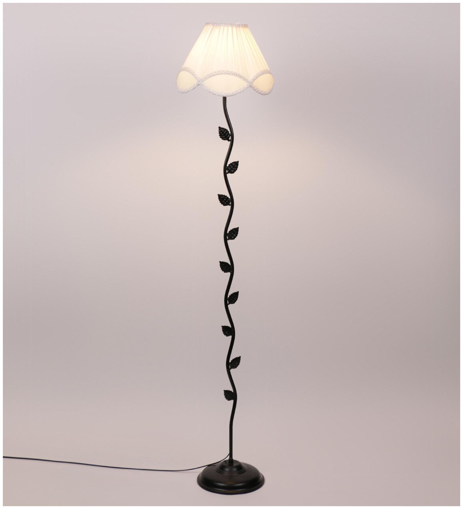 

Devansh Vintage Designer Cotton Leaf Iron Floor Lamp