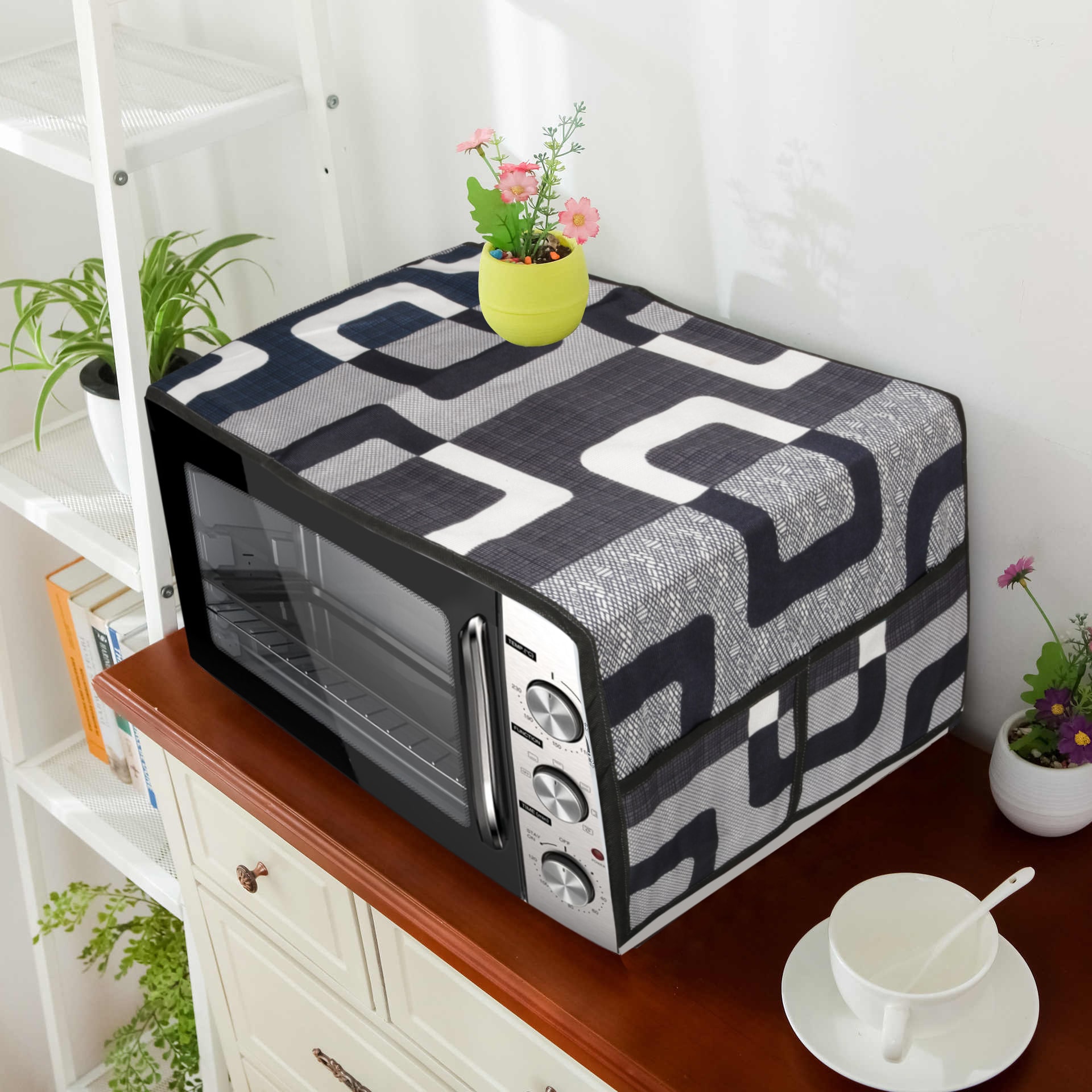 

E-Retailer Polyester 3-Layered Microwave-Oven Top Cover With 4 Pockets