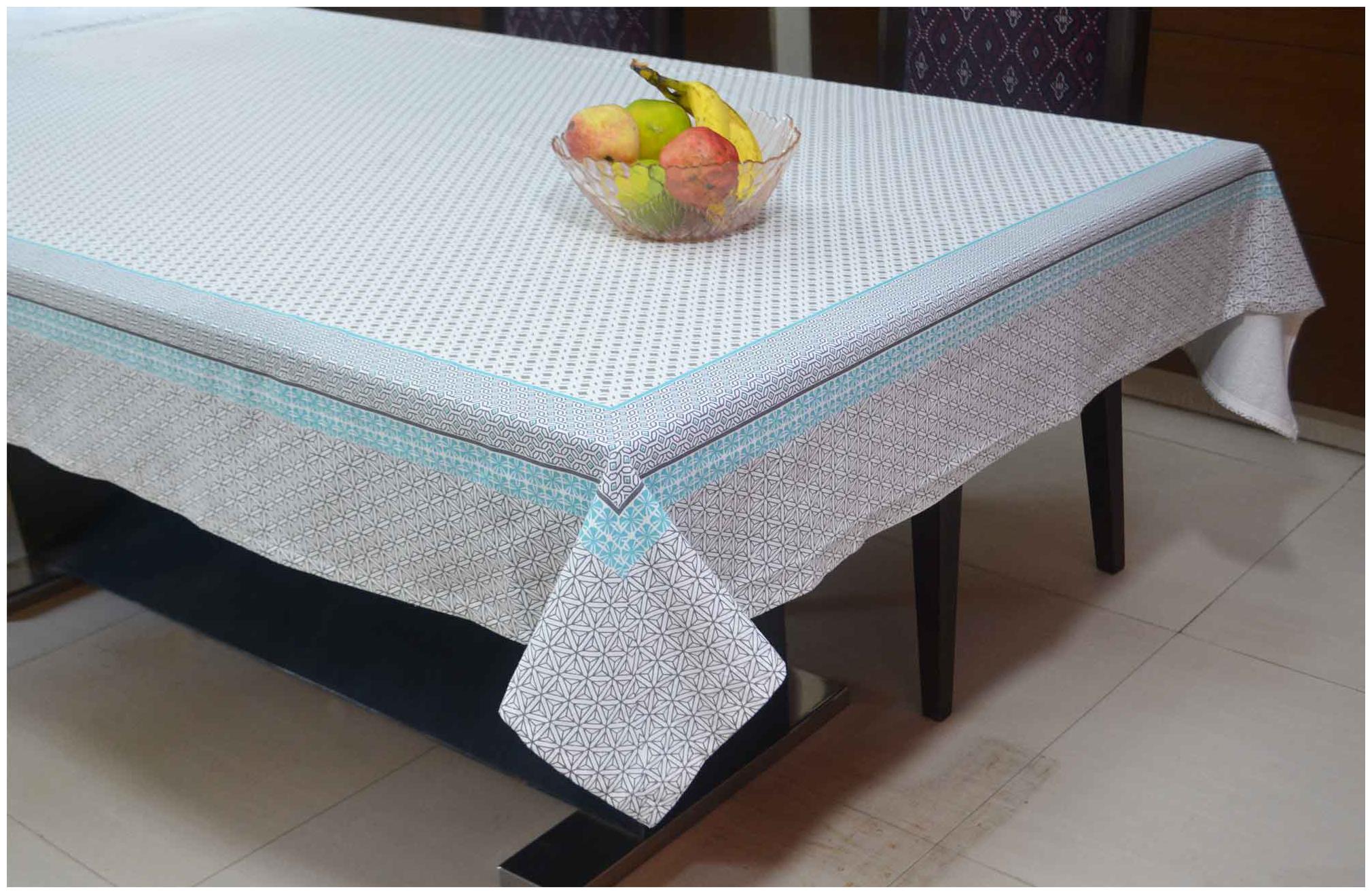 

Engineered Print Table Cover