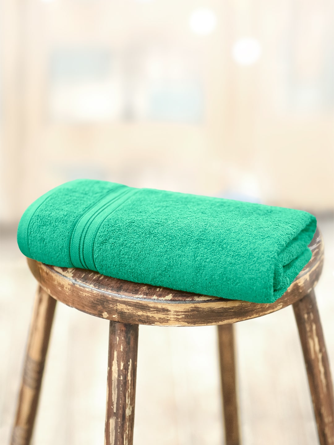 

Swiss Republic 480 GSM GSM Cotton Bath Towel ( 1 Piece Green )