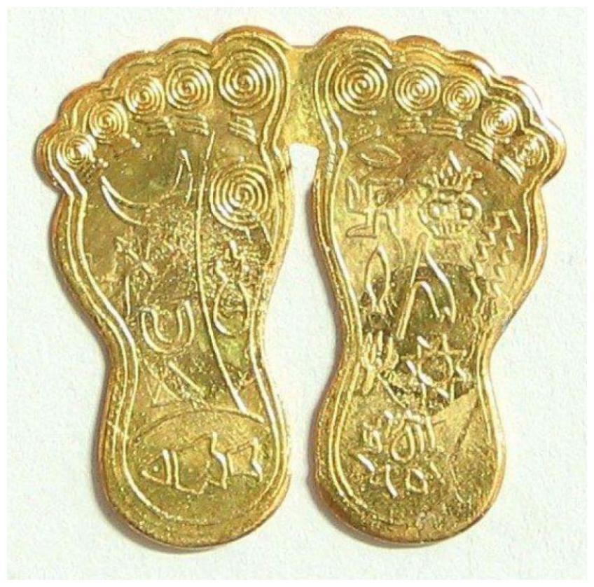

Ever Forever Color Gold Plated Shree Laxmi Charan Paduka