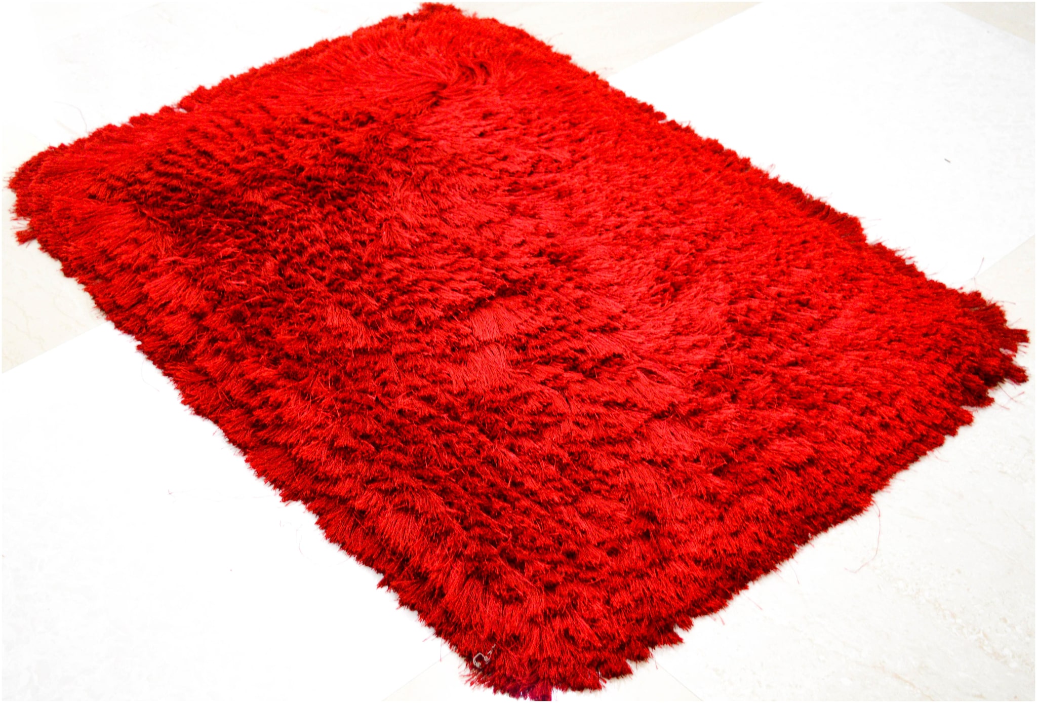 

Ever Green Carpets Premium Collection Anti Skid Bloody Red Shaggy Mat for Bed side Door Office and Bathroom