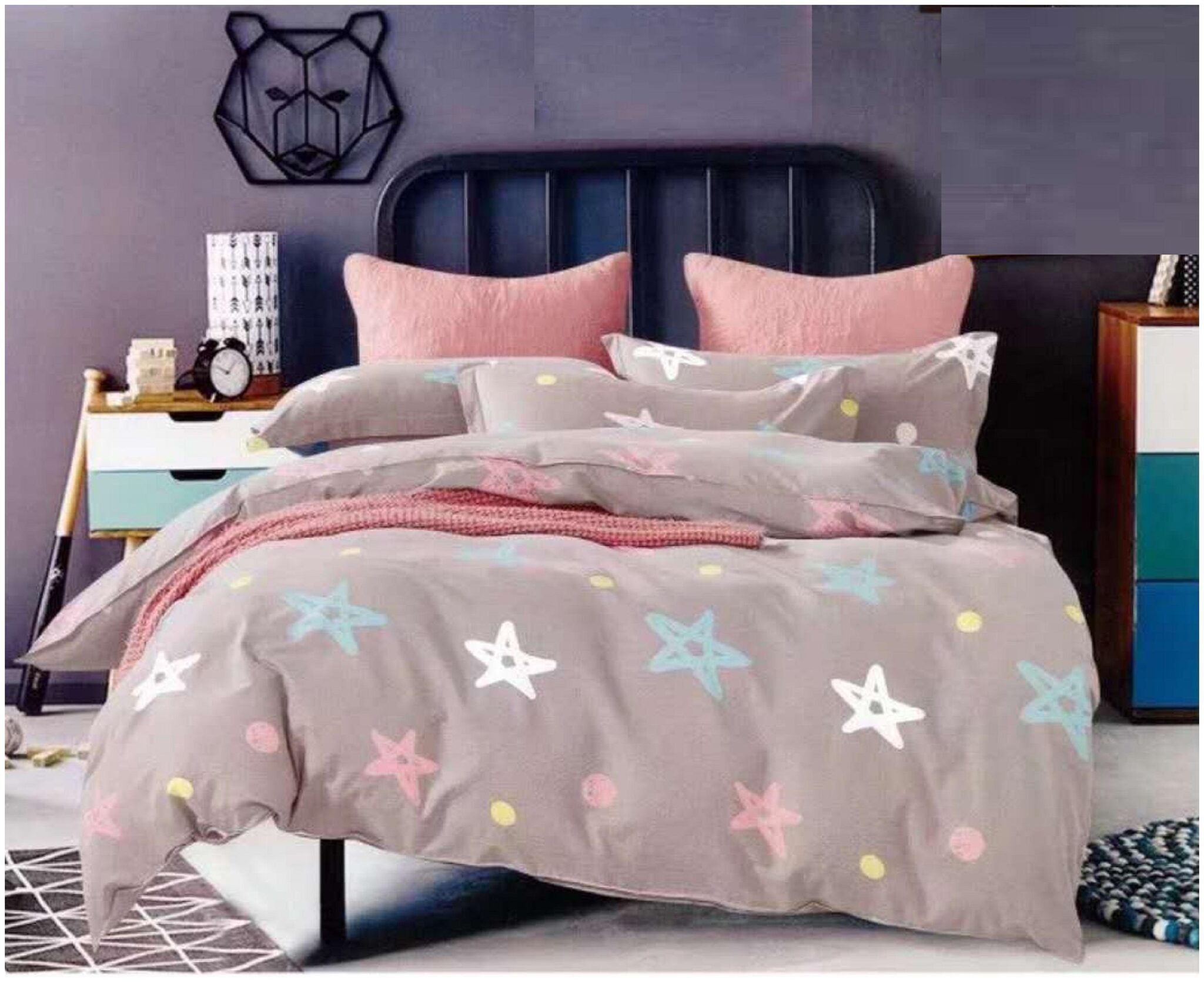 

Fitted Bedsheet Queen Size (3 Pcs Set 1 Engage Queen Fitted Double Bedsheet with 2 pillow Covers)