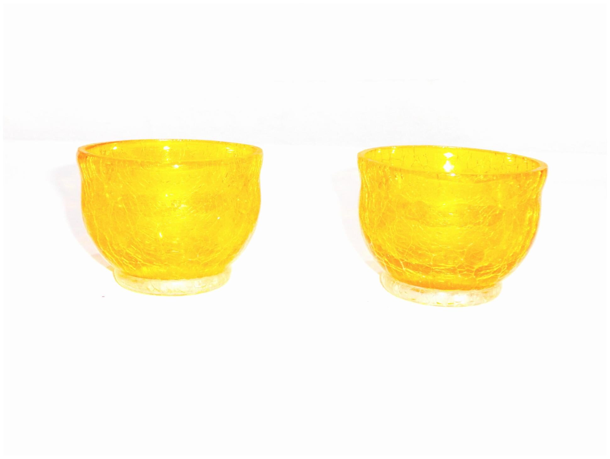 

Gupta Glass Exports Glass Yellow Candle holder