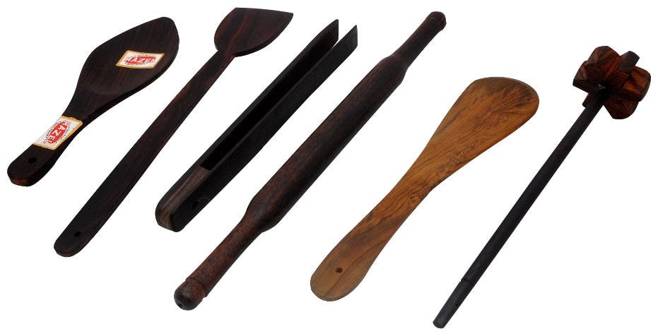 

Hazel Wooden Taveta Belan Spatula Tong Spoon Mandhyani Combo Small Dark Brown Set Of 6