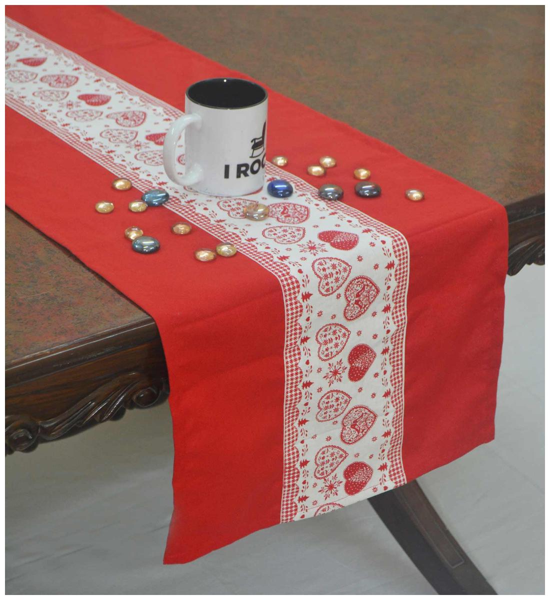 

Heart Print Table Runner