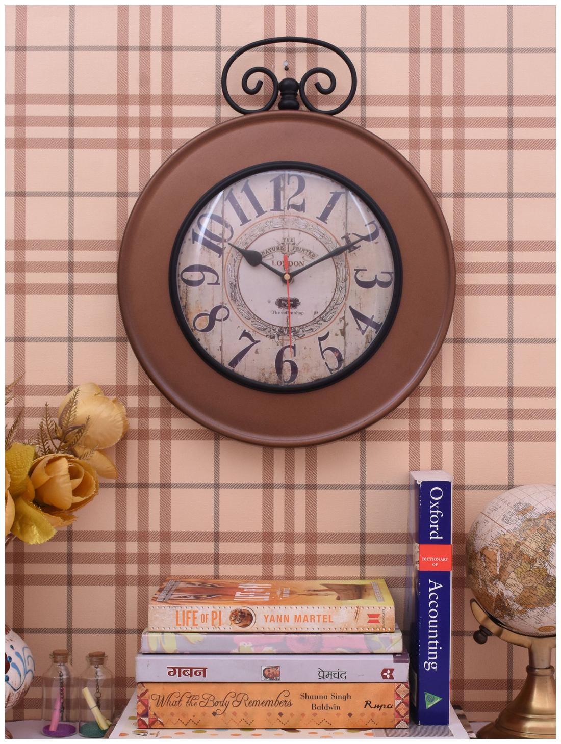

Home Sparkle Metal Analog Wall clock ( Set of 1 )