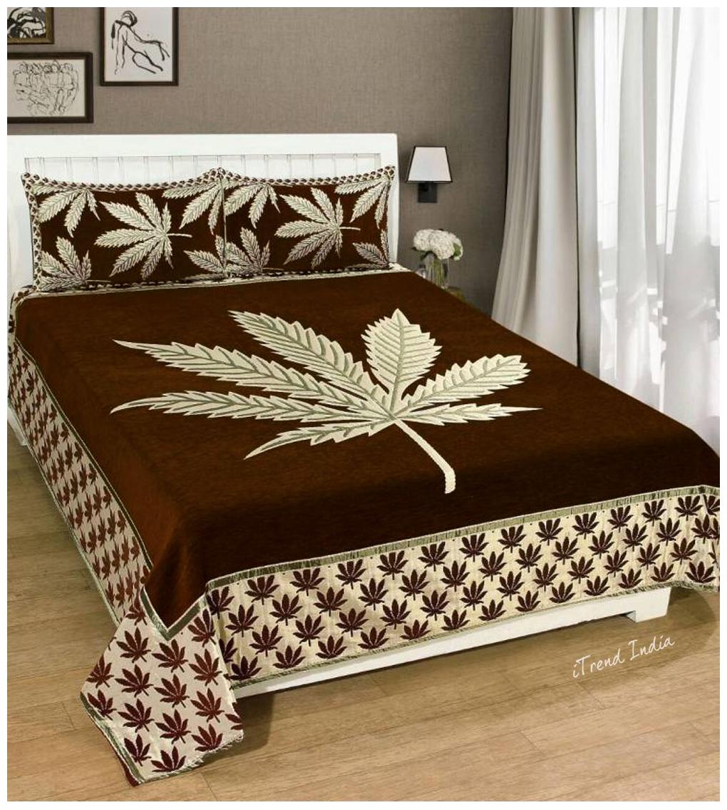 

Itrend India Velvet Printed Queen Size Bedsheet ( 1 Bedsheet With 2 Pillow Covers Brown )